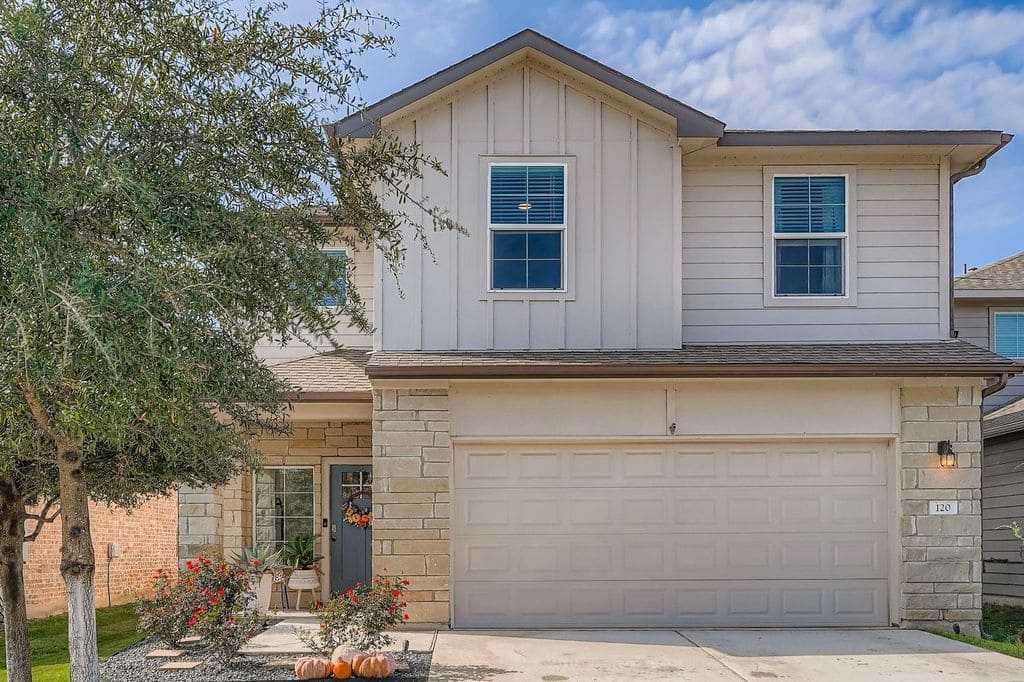 120 Mariners Lndg, Bastrop TX 78602 — 3 bed 3 bath new construction home for sale at $325,000 in River's Bend at Pecan Park